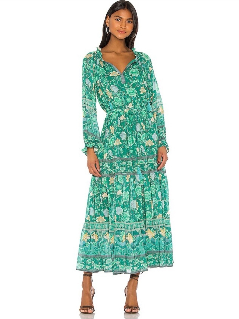 Rare SPELL & THE GYPSY COLLECTIVE
X Revolve Seashell Gown size small